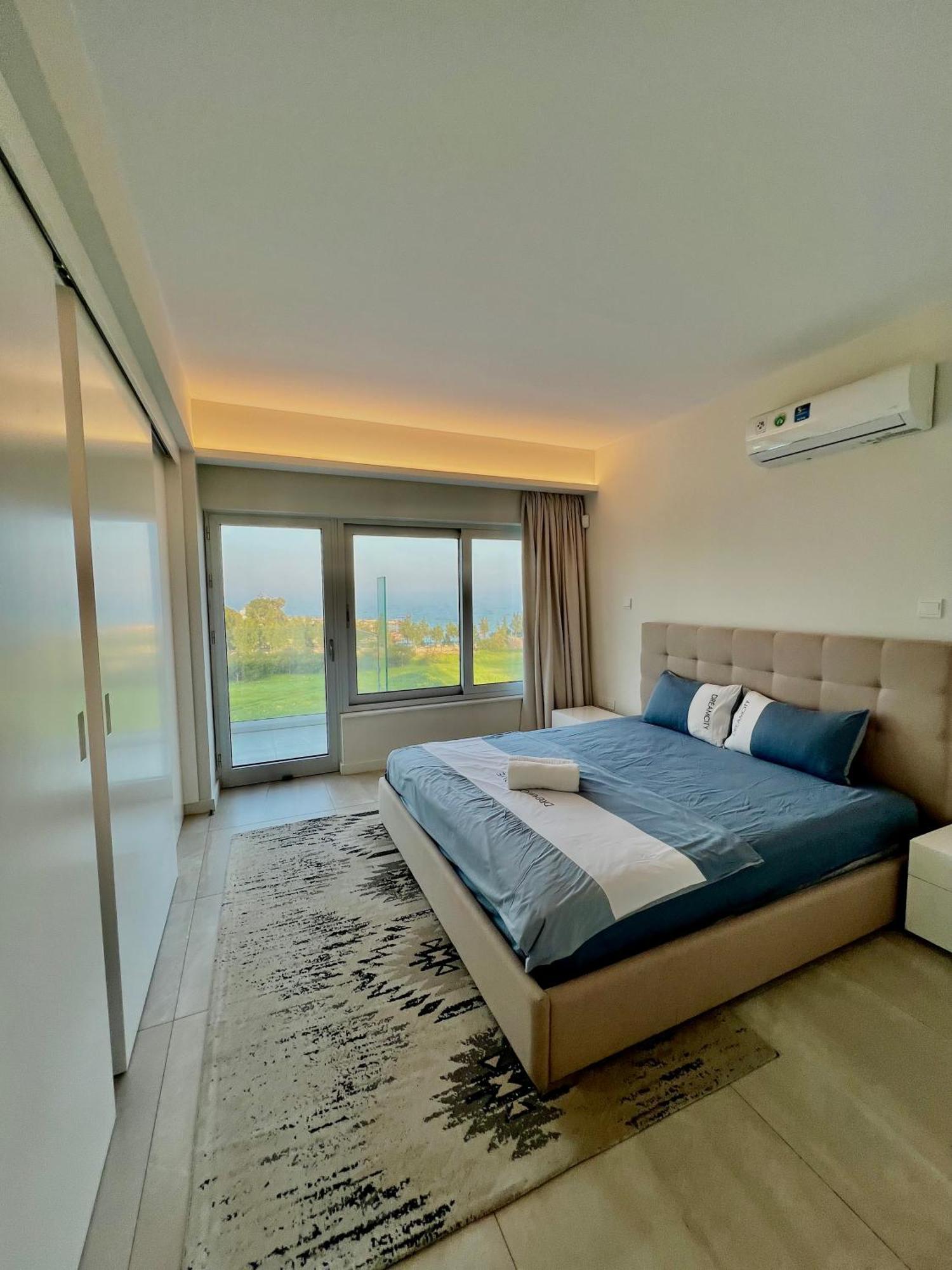 Emerald Suites Protaras Habitación foto