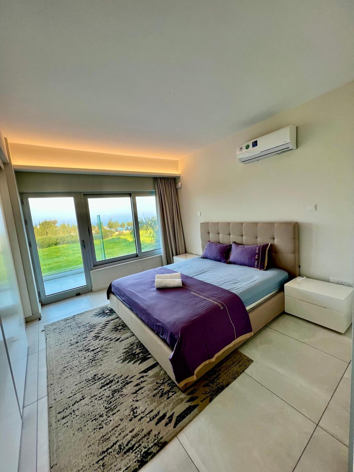 Emerald Suites Protaras Habitación foto